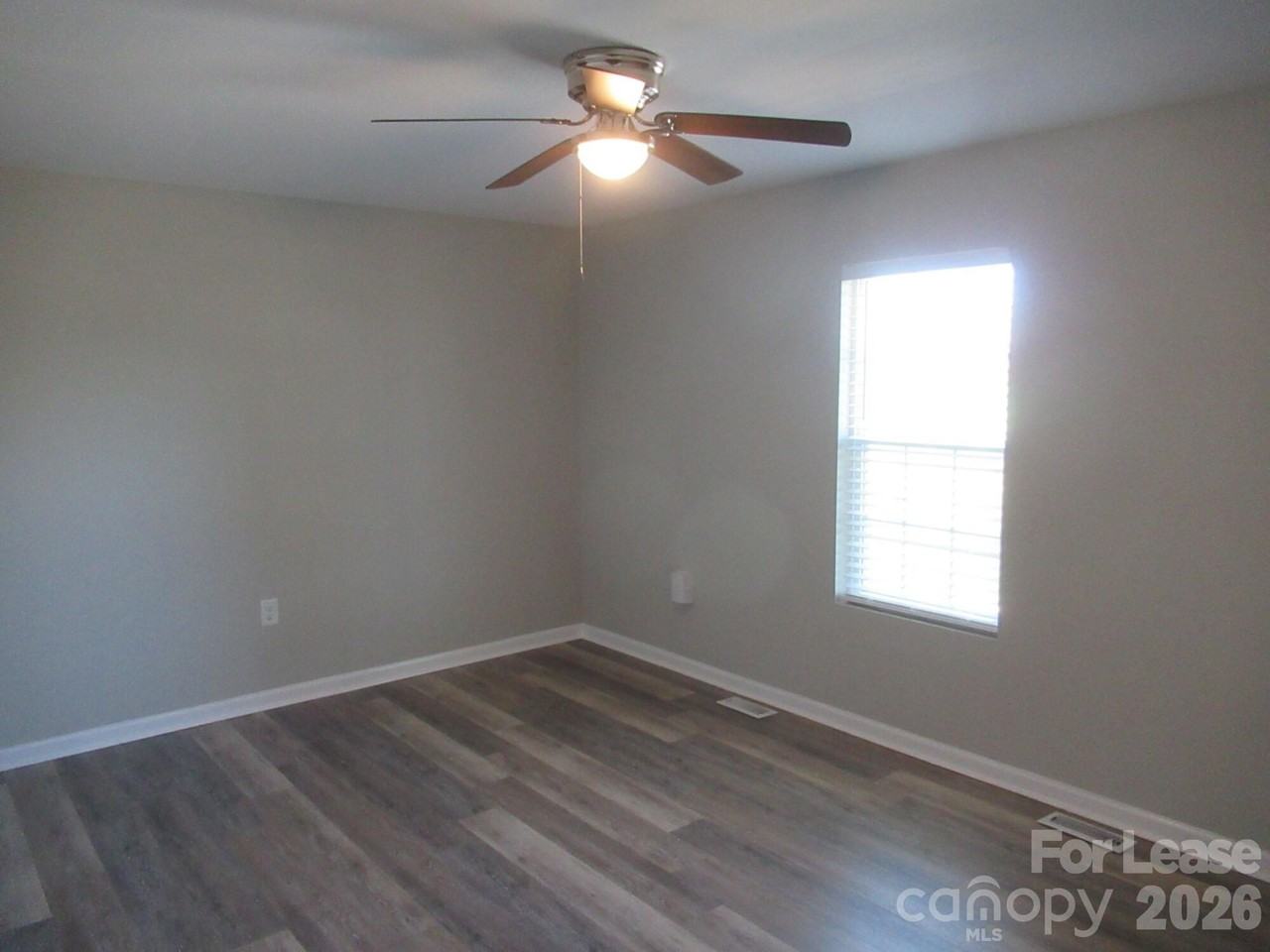 405 Northbrook Iii School Rd - Photo 7 of 16