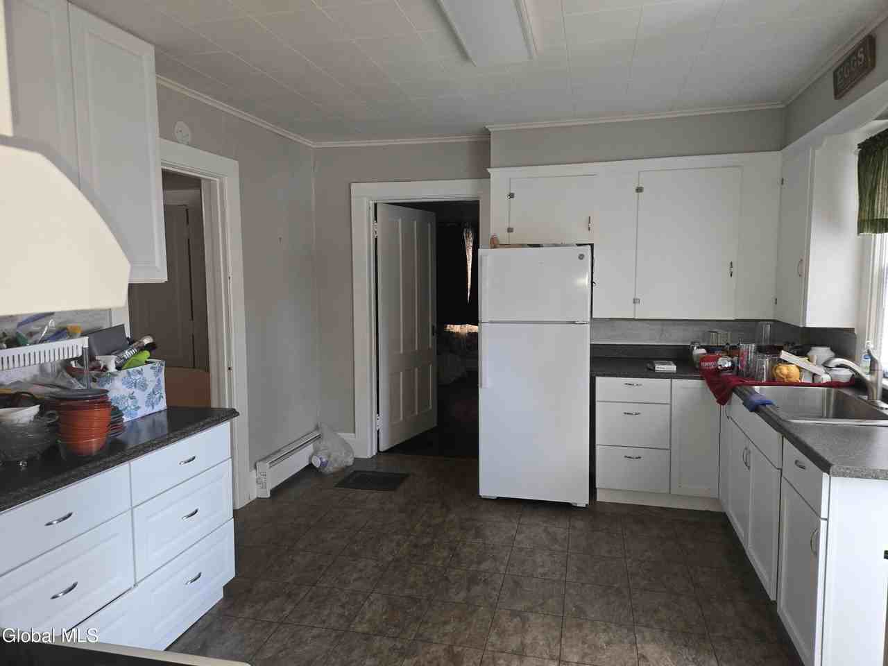 318 Ridge St Unit C - Photo 4 of 9