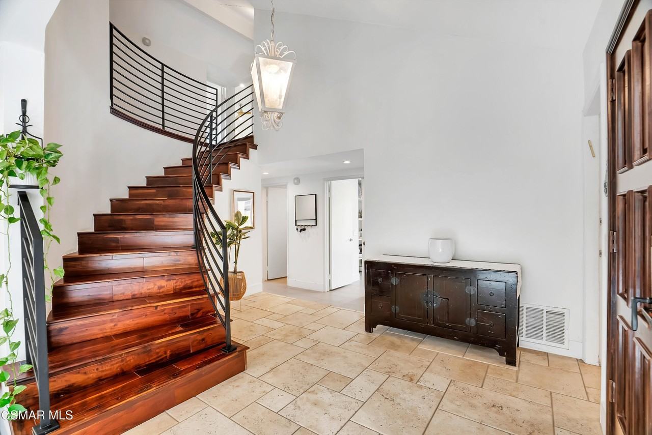 28789 Eagleton St - Photo 4 of 50