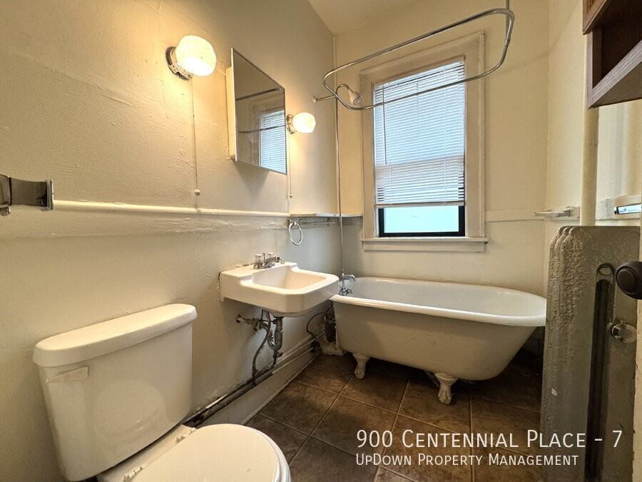 900 Centennial Pl #7 - Photo 7 of 11