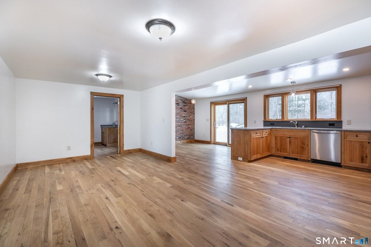 14 Browns Ln - Photo 4 of 19