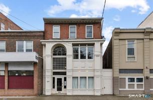 featured image of 844 Grand Ave Unit 2