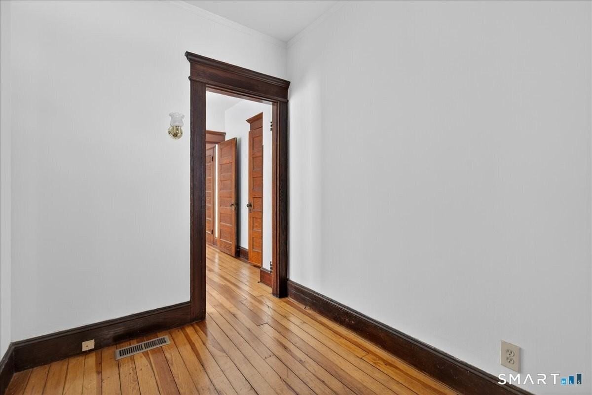 227 Olivia St Apt 1st - Photo 7 of 21