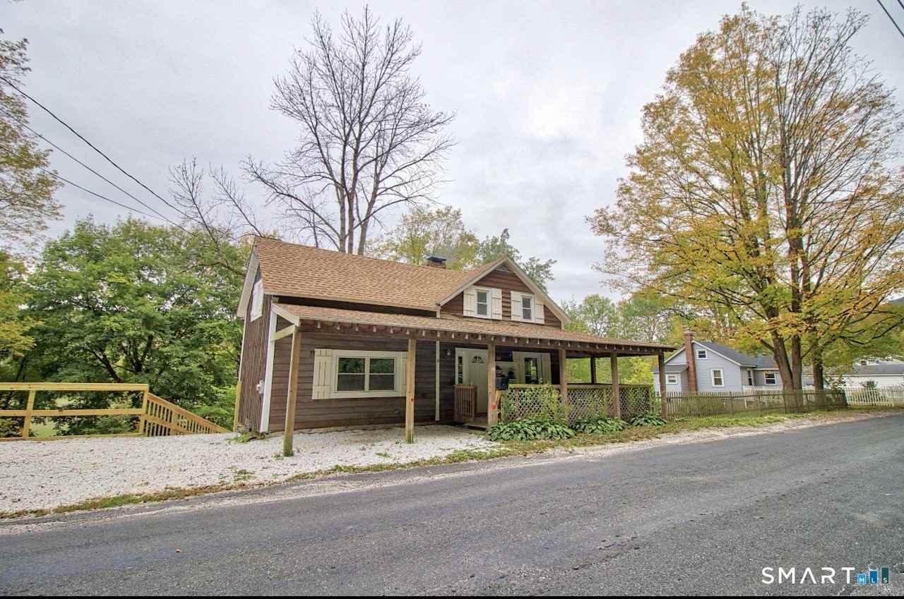 15 Lower Rd - Photo 2 of 36