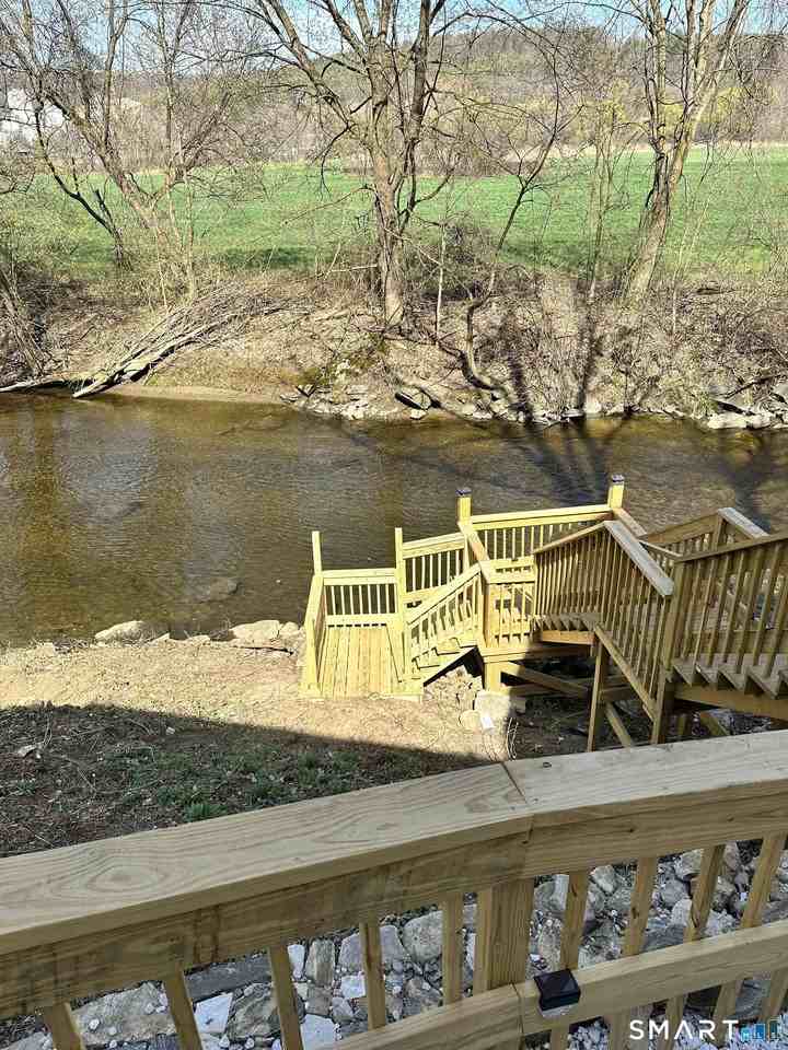 15 Lower Rd - Photo 3 of 36