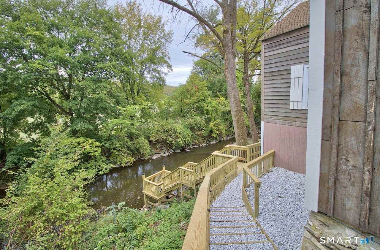 15 Lower Rd - Photo 7 of 36