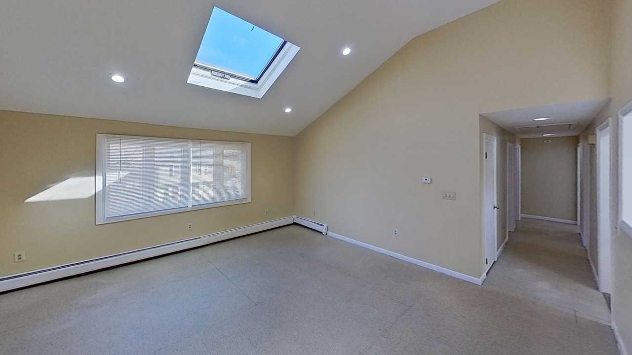 52 Rockefeller Street #2 - Photo 4 of 11