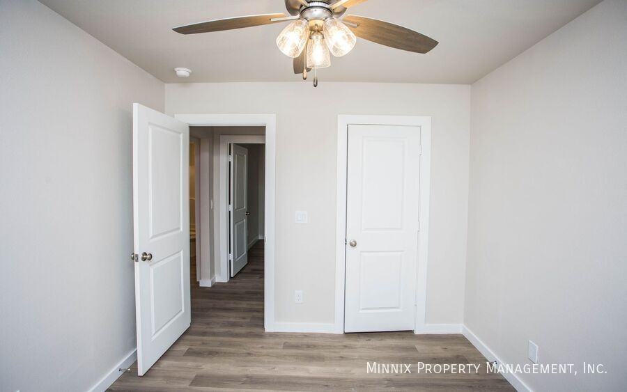 310 E 77th St - Photo 7 of 32