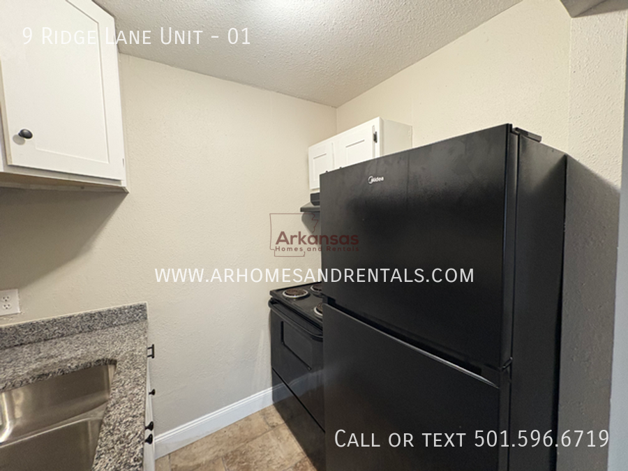 9 Ridge Ln #01 - Photo 4 of 16