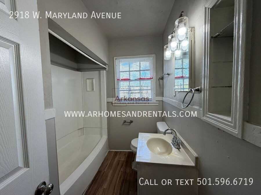 2918 Maryland Ave - Photo 6 of 9