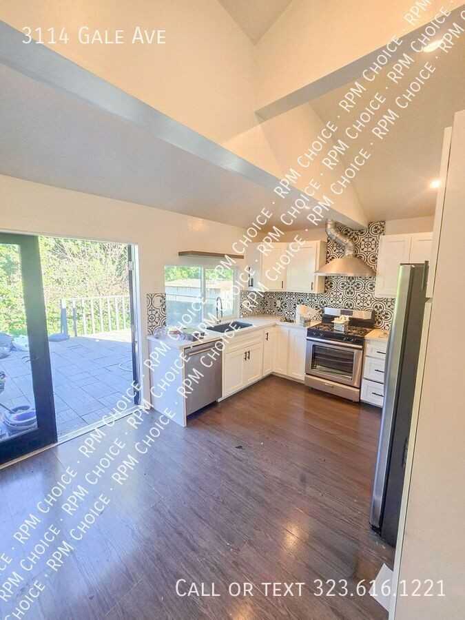 3114 Gale Ave - Photo 5 of 34