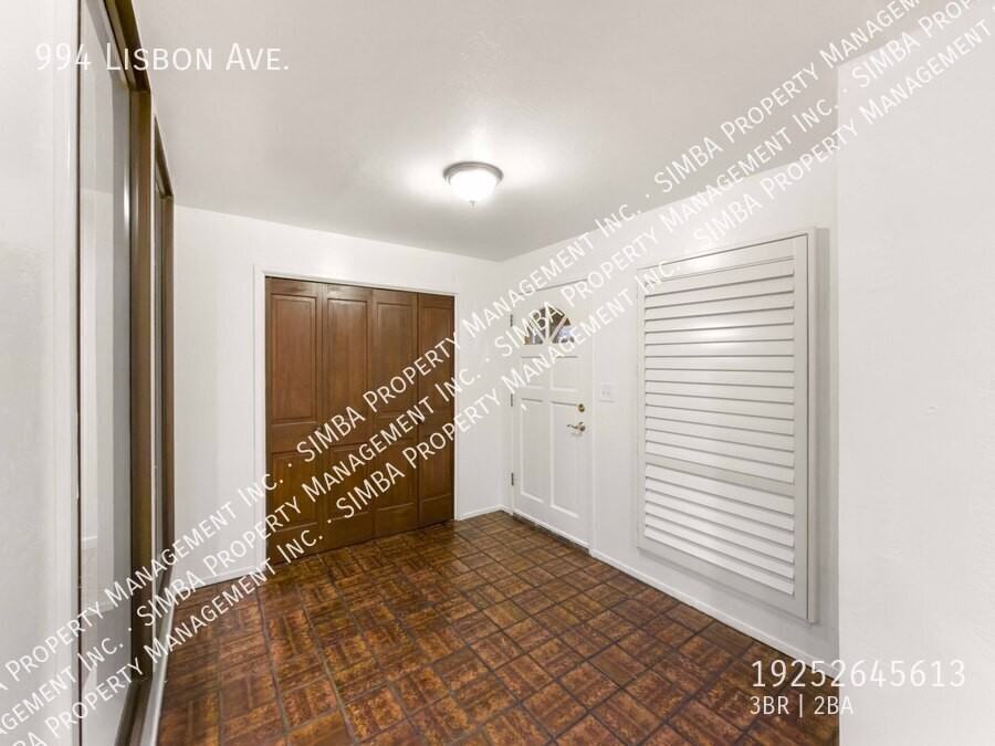 994 Lisbon Ave - Photo 5 of 23