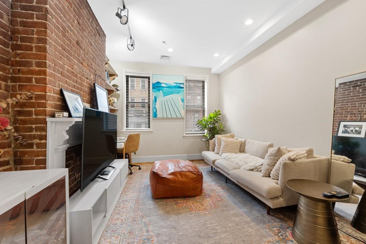 123 Willow Ave #2 - Photo 3 of 24