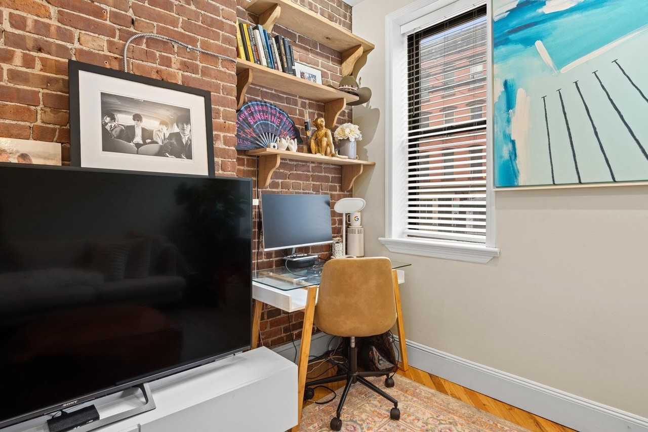 123 Willow Ave #2 - Photo 5 of 24