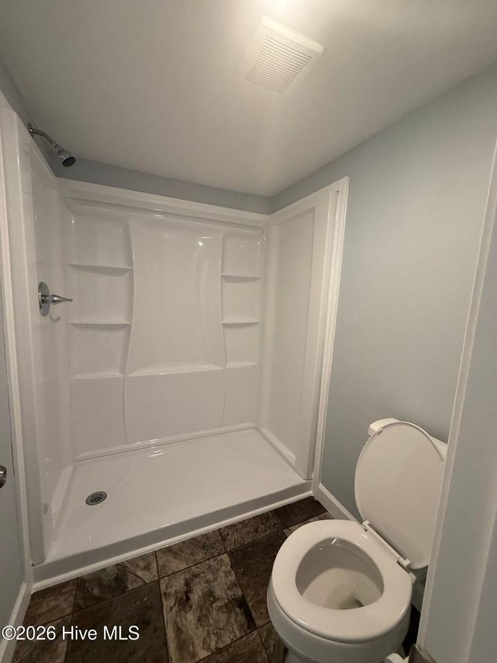 458 White Oak Ln - Photo 6 of 9