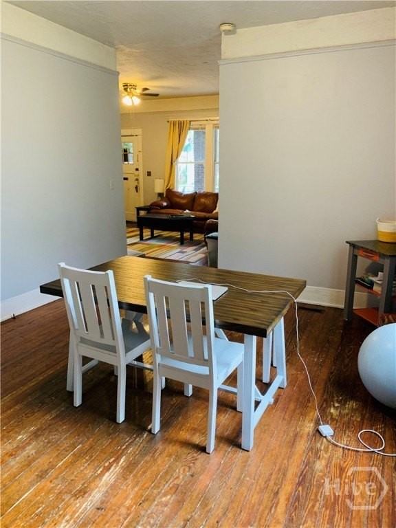 648 E 40th St - Photo 6 of 13