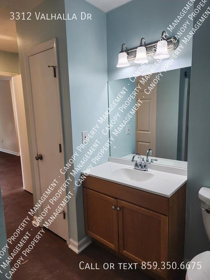3312 Valhalla Dr - Photo 5 of 15