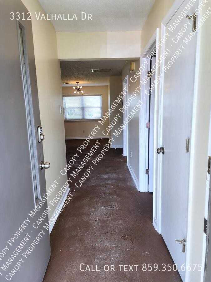 3312 Valhalla Dr - Photo 7 of 15