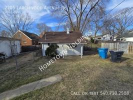 featured image of 2205 Larchwood St Ne