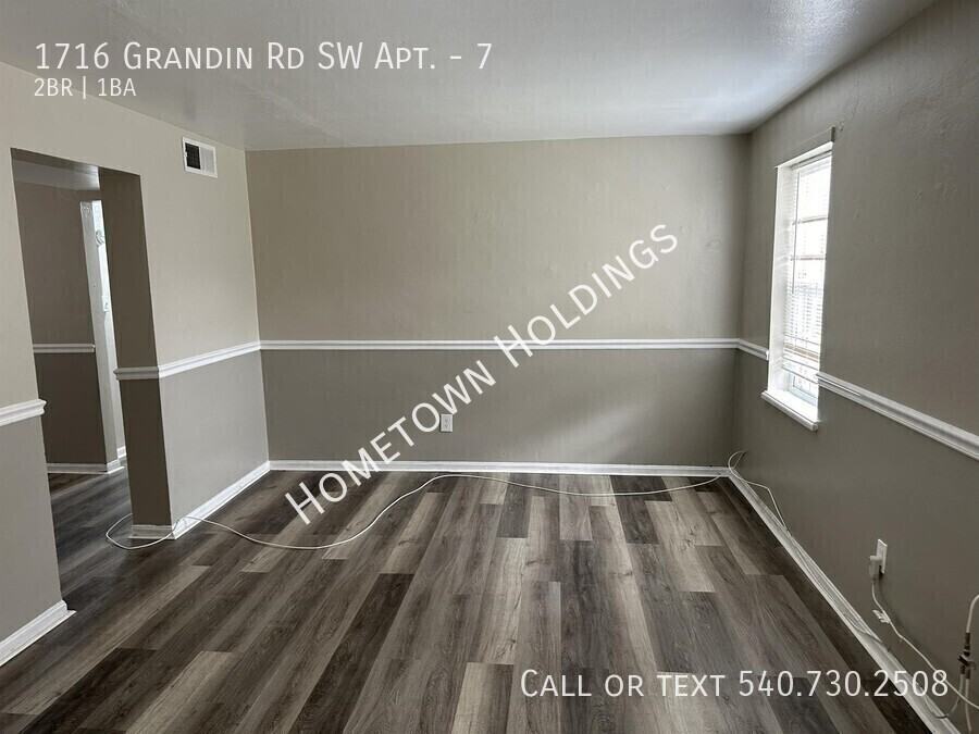 1716 Grandin Rd Sw #7 - Photo 2 of 8