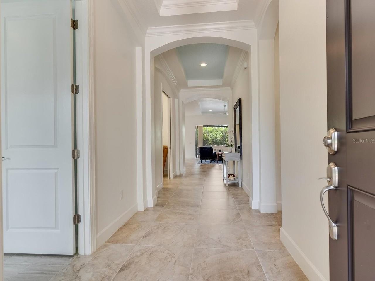 3929 Waypoint Ave - Photo 3 of 50