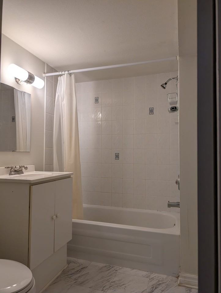 42 Millard Ave - Photo 4 of 8