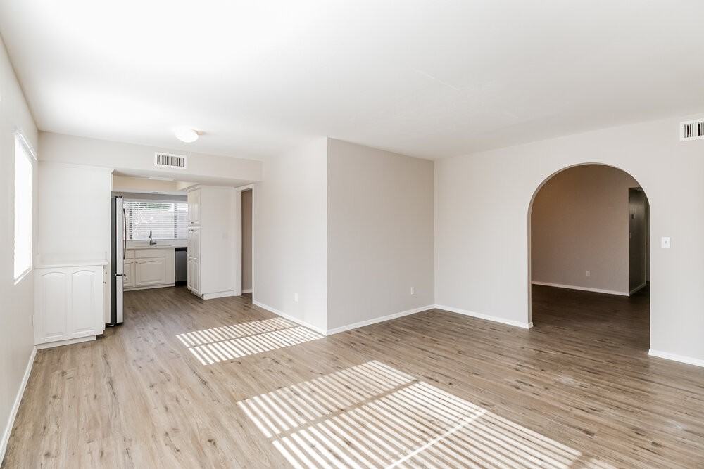 840 S 21st St - Photo 6 of 16