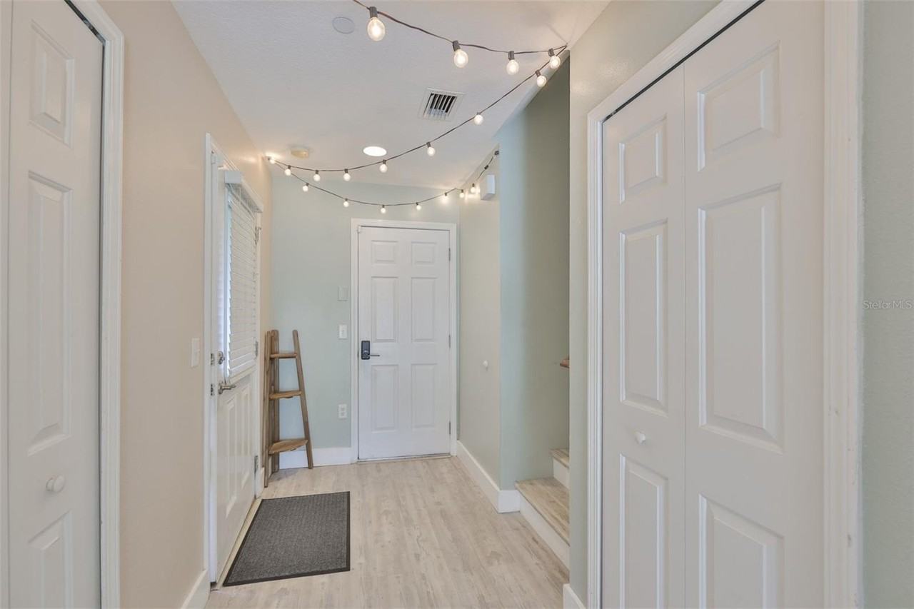 1307 Salem Orchard Ln - Photo 5 of 38