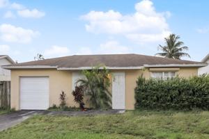 featured image of 7710 Sw 6th St