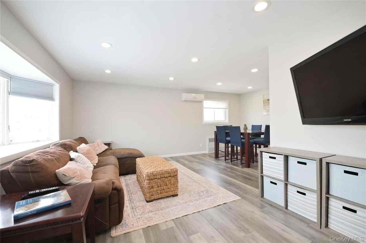 3485 Riverside Dr - Photo 5 of 30