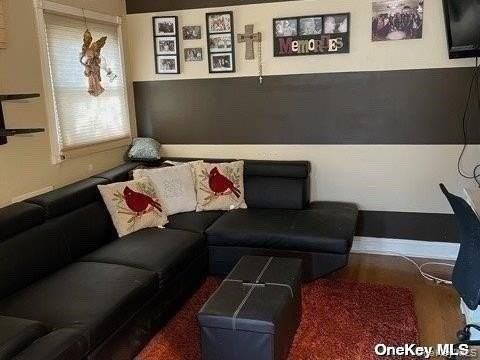 721 Meadow Rd - Photo 6 of 10