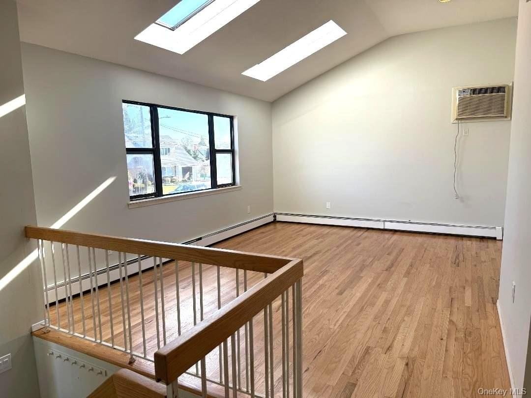 3 Midwood Ave - Photo 3 of 7