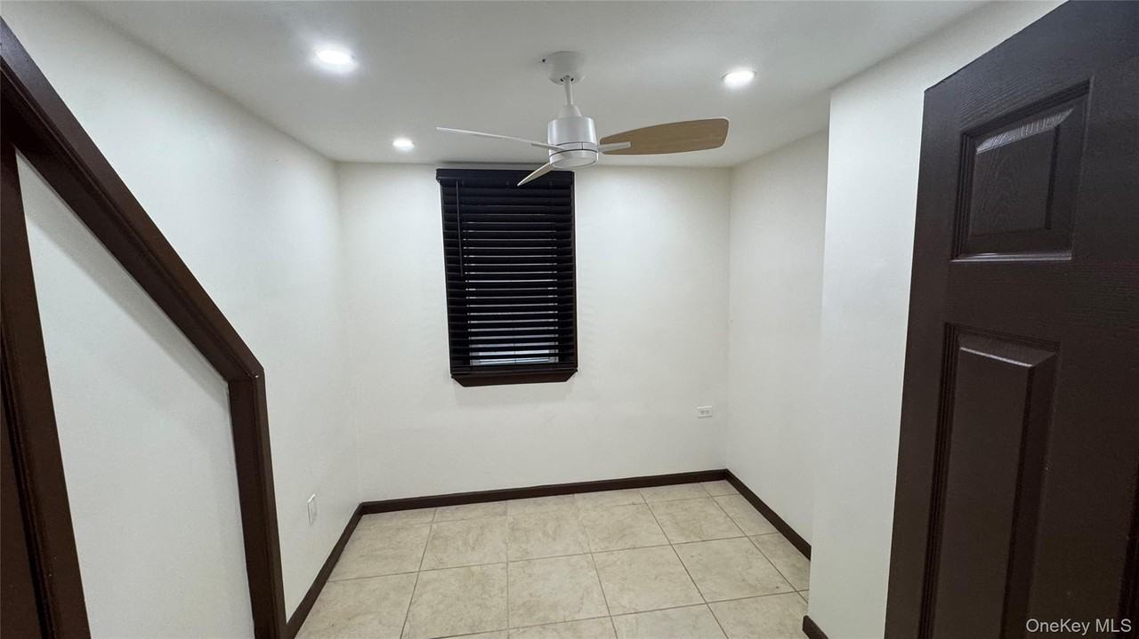 686 E 98th St - Photo 3 of 4