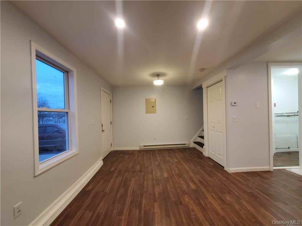 24 Orange Ln Apt 2 - Photo 3 of 12