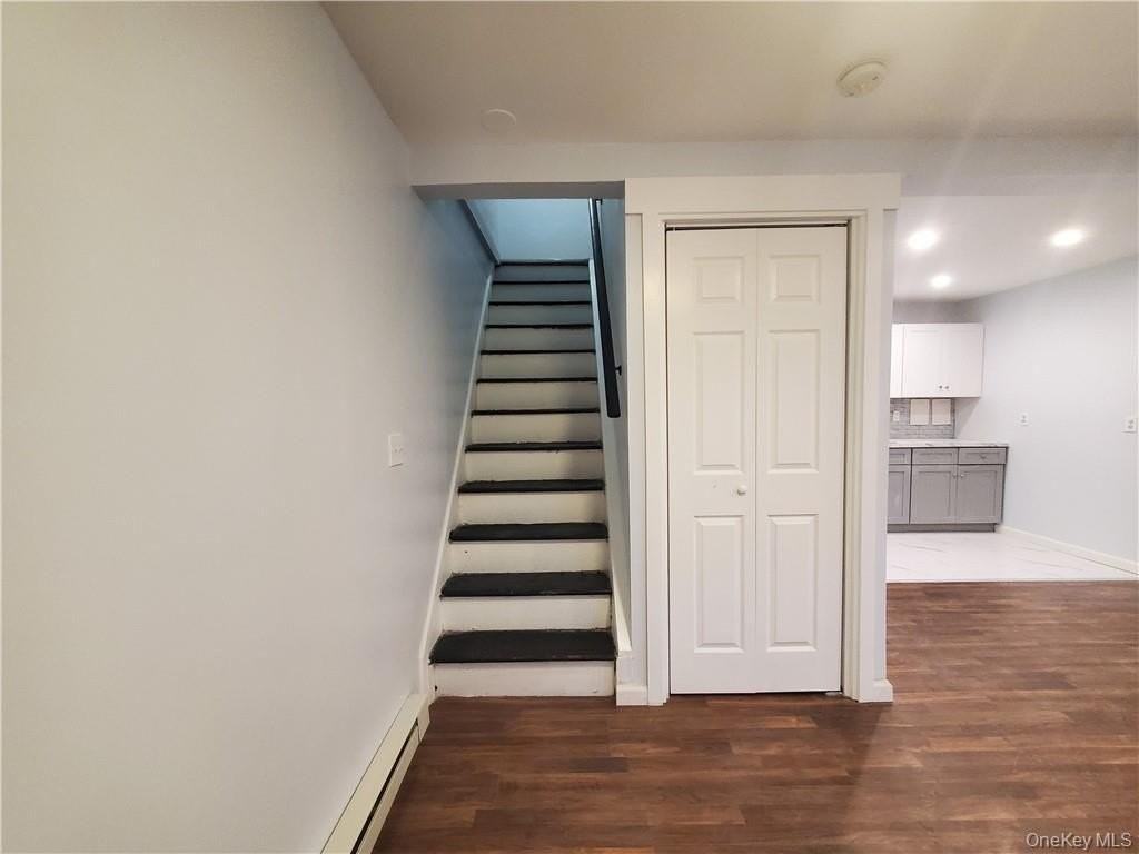 24 Orange Ln Apt 2 - Photo 4 of 12