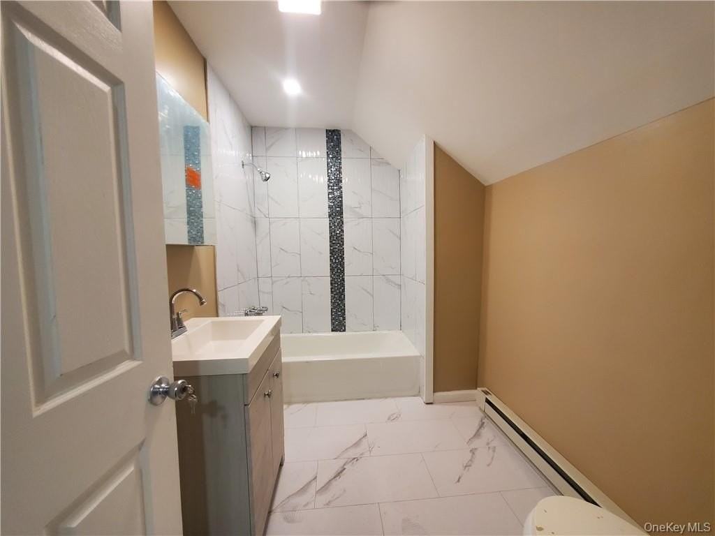 24 Orange Ln Apt 2 - Photo 6 of 12