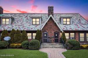 featured image of 1001 Norwood Ave #2