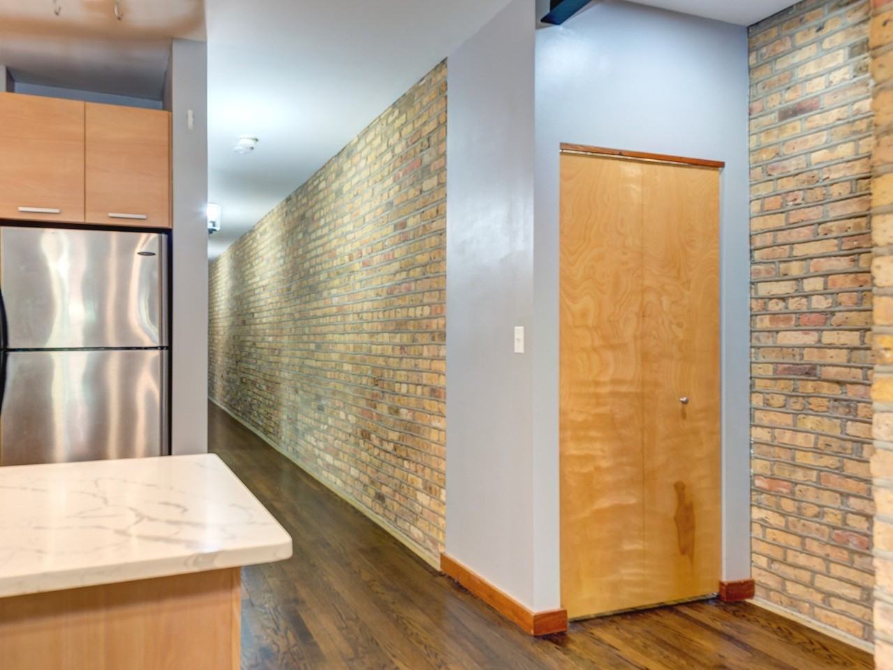 7020 N Paulina St Apt 1 - Photo 4 of 24