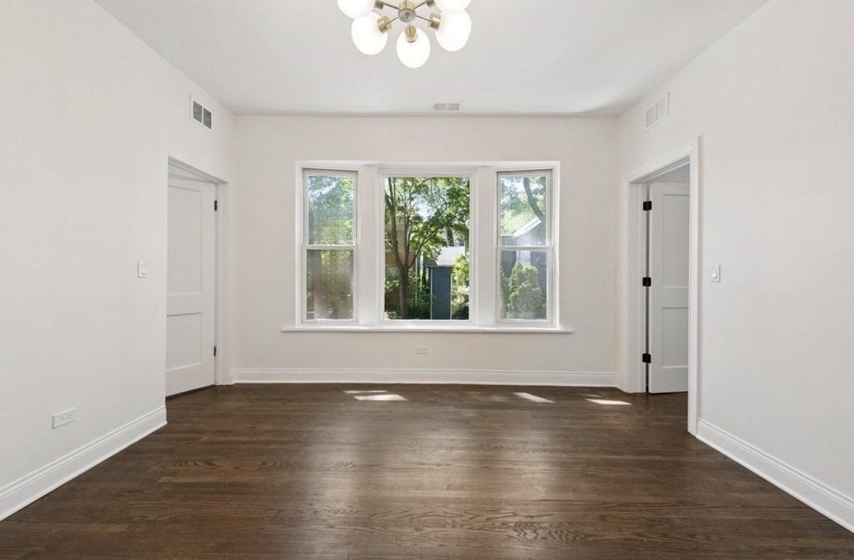 1340 W Hollywood Ave Apt 1 - Photo 2 of 21