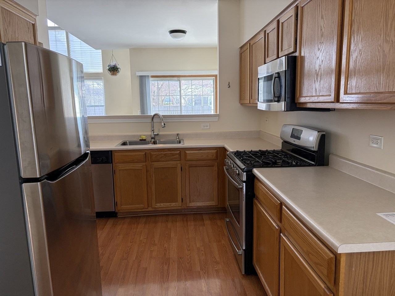 113 N Barton Trl Unit 113 - Photo 3 of 18