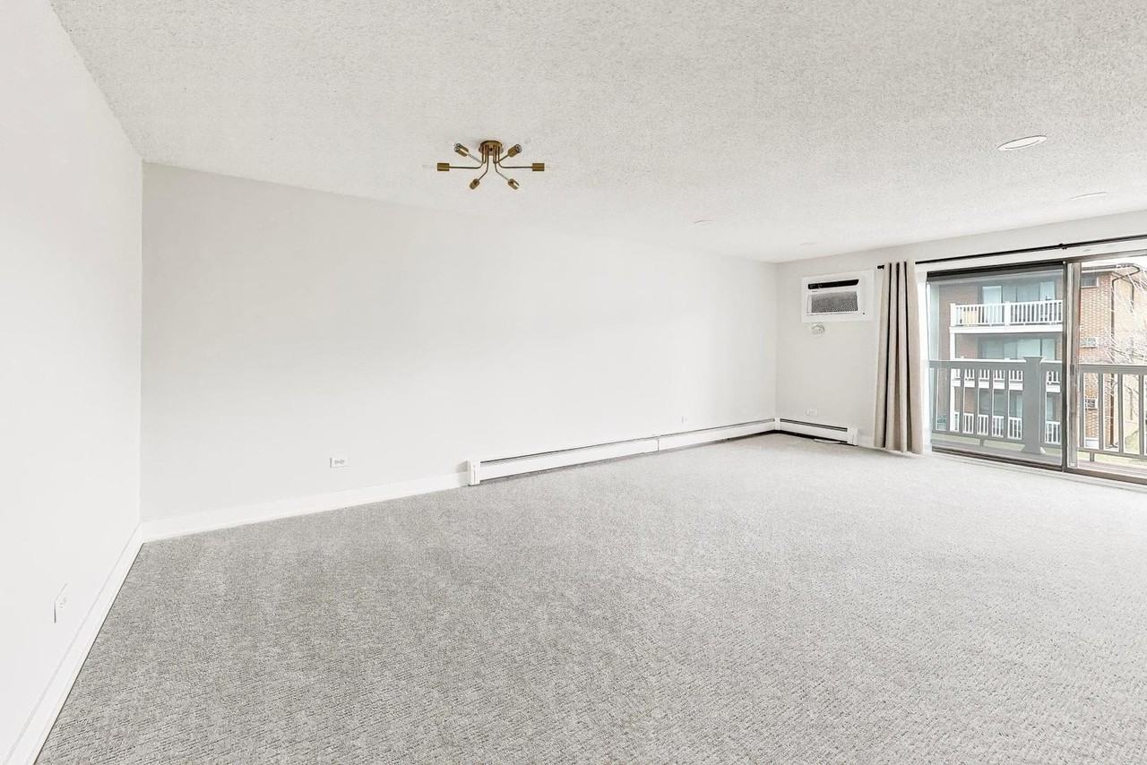 239 Gregory St Unit 8 - Photo 6 of 24