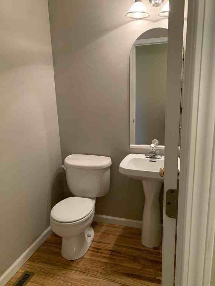 1116 Doral Dr - Photo 4 of 32