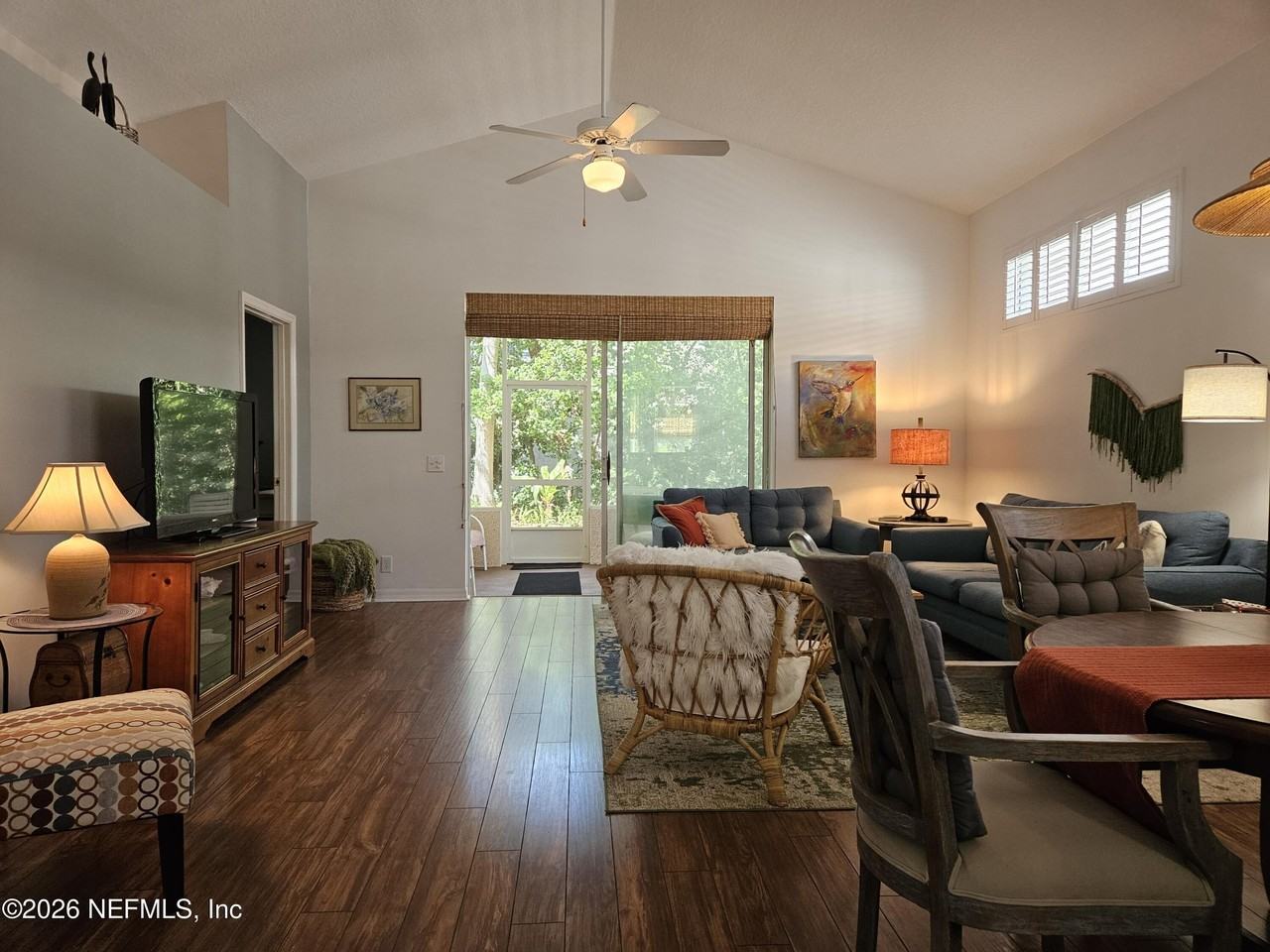 612 Sand Isles Cir - Photo 6 of 45