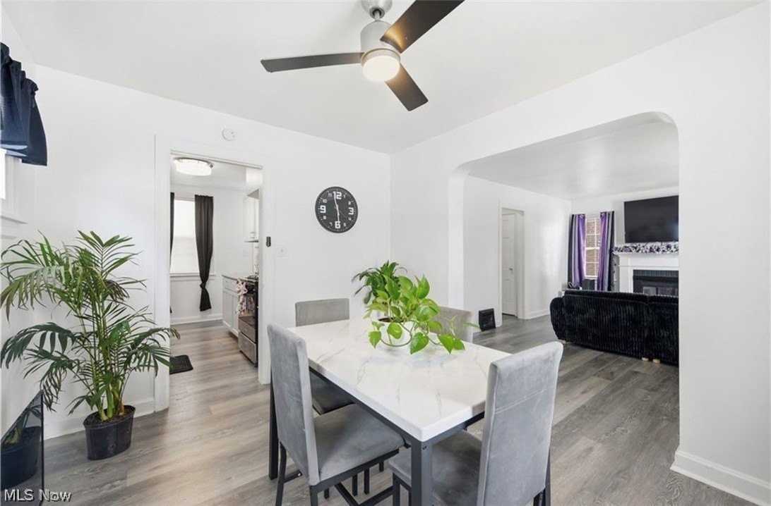 5246 Philip Ave - Photo 4 of 12