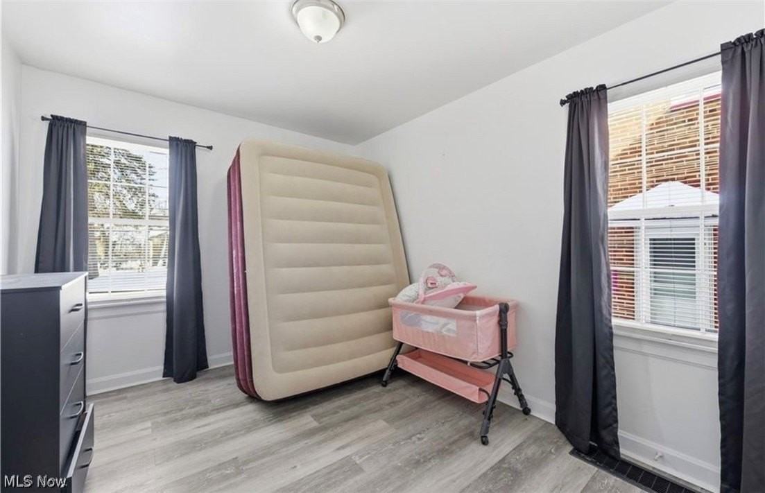 5246 Philip Ave - Photo 5 of 12