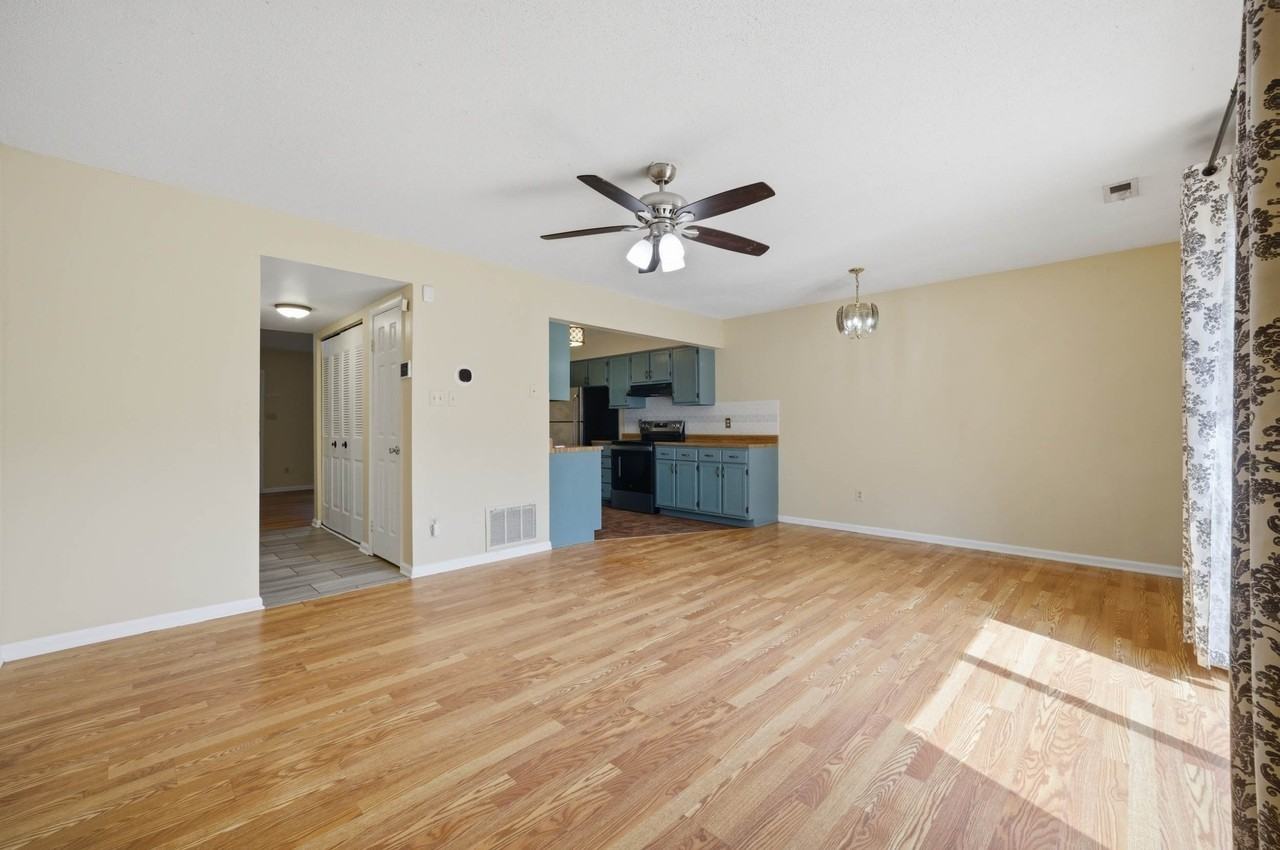 102 Tyburn Ct - Photo 5 of 25