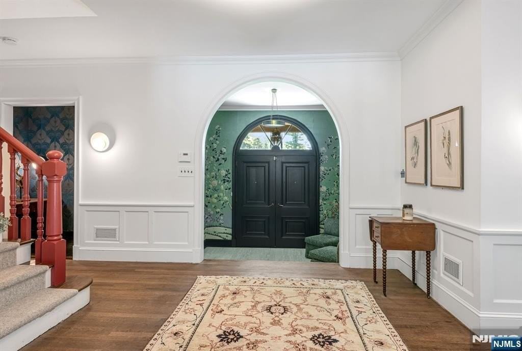 681 Closter Dock Rd - Photo 3 of 40