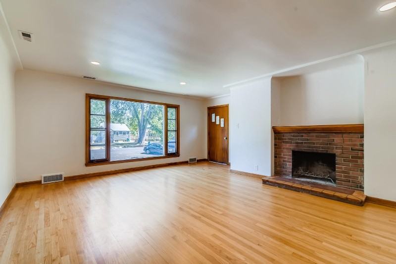 623 S Grant Ave - Photo 3 of 17