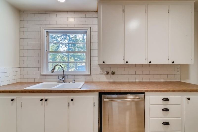 623 S Grant Ave - Photo 6 of 17