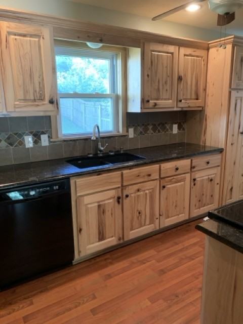 103 S Fairview Ave - Photo 3 of 17